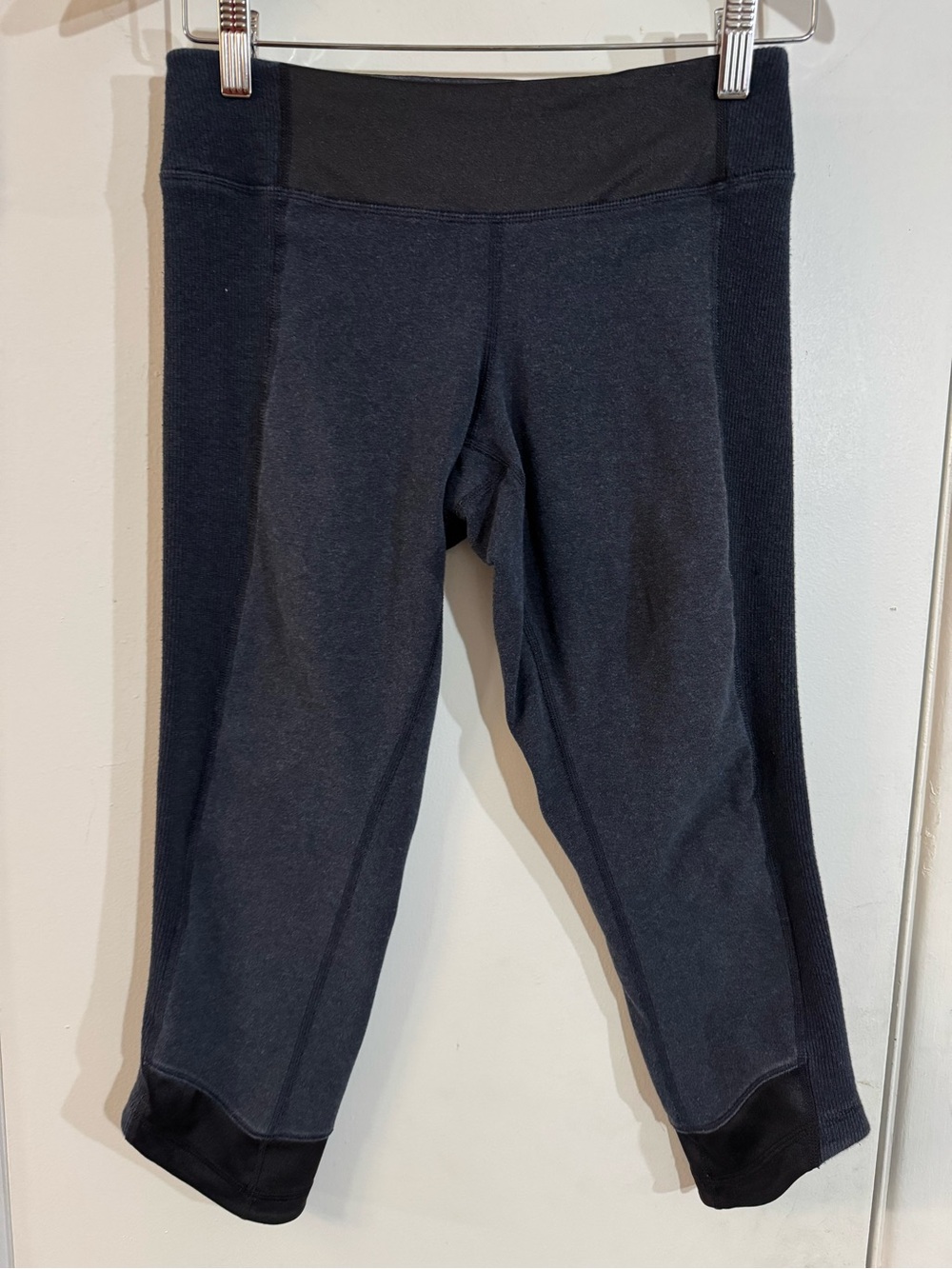 lululemon athletica Black Capri Leggings